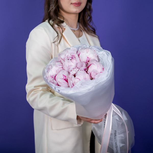 Купить Букет из 7 розовых пионов (Премиум) в  с бесплатной доставкой: цена, фото, описание