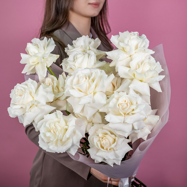 Купить Букет из 15 белых французских роз в  с бесплатной доставкой: цена, фото, описание