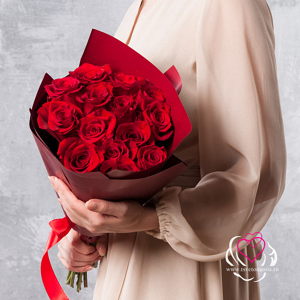 Купить Букет из 15 красных роз 60 см в упаковке (Импорт) в  с бесплатной доставкой: цена, фото, описание