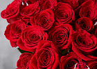 Купить Букет из 25 красных роз 40 см (Эквадор) в Санкт-Петербурге с бесплатной доставкой: цена, фото, описание