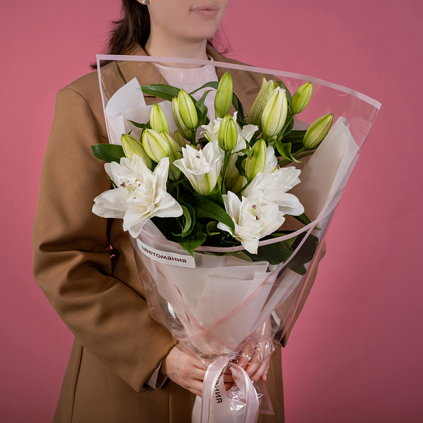 Купить Букет из 5 ароматных лилий в  с бесплатной доставкой: цена, фото, описание