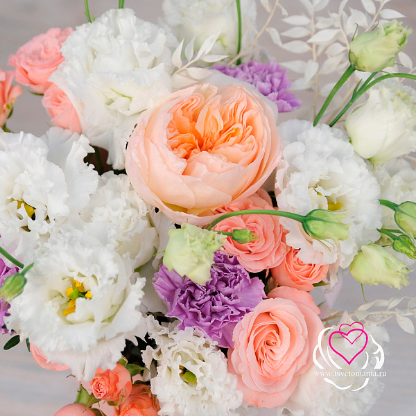 Композиция в шляпной коробке «Очаровашка» 3 Купить Композиция в шляпной коробке «Очаровашка» в  с бесплатной доставкой: цена, фото, описание