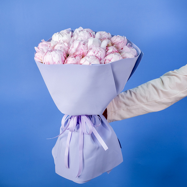 Купить Букет из 20 розовых пионов (Премиум) в  с бесплатной доставкой: цена, фото, описание