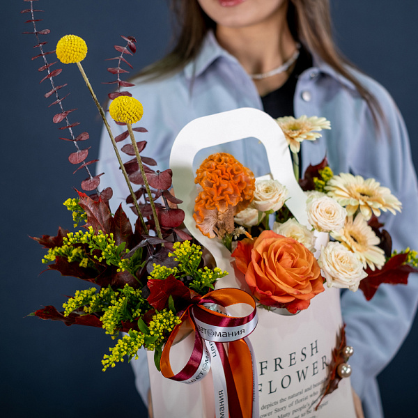 Купить Композиция в сумочке «Легенды осени» в  с бесплатной доставкой: цена, фото, описание