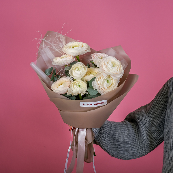 Купить Букет из 9 ранункулюсов и эвкалипта в  с бесплатной доставкой: цена, фото, описание