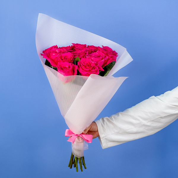 Купить Букет из 13 розовых роз 50 см (Эквадор) в  с бесплатной доставкой: цена, фото, описание