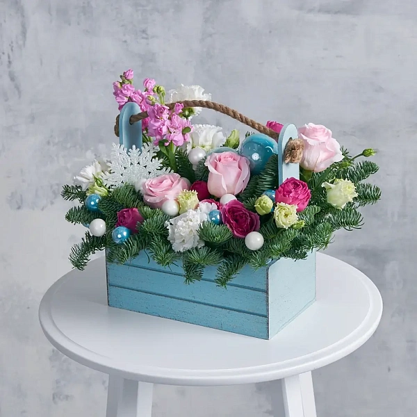 Купить Композиция «Зимние приключения» в  с бесплатной доставкой: цена, фото, описание