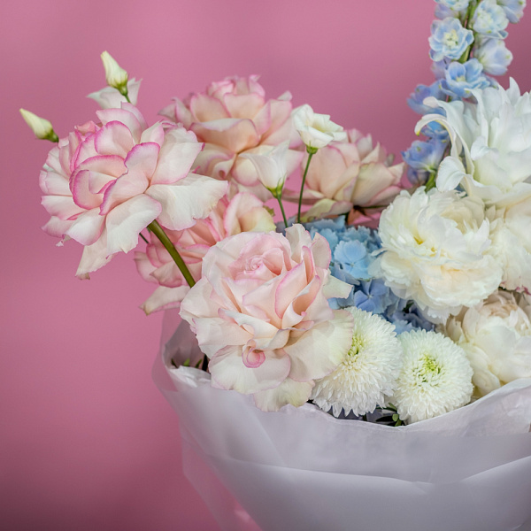 Купить Букет «Достучаться до небес» в  с бесплатной доставкой: цена, фото, описание