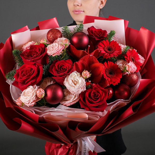 Купить Букет «Зимняя вишня» L в  с бесплатной доставкой: цена, фото, описание