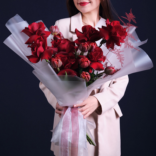 Купить Букет «Алый шелк» в  с бесплатной доставкой: цена, фото, описание