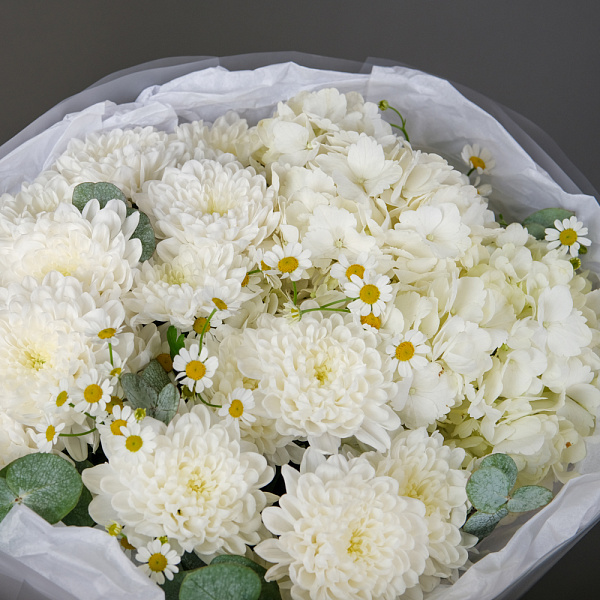 Купить Букет «Чистая любовь» в  с бесплатной доставкой: цена, фото, описание