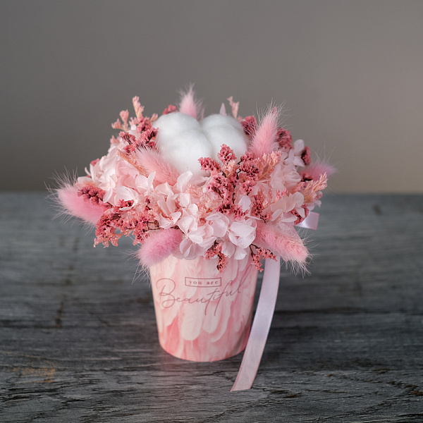 Купить Композиция из сухоцветов «Счастье в мелочах» в  с бесплатной доставкой: цена, фото, описание