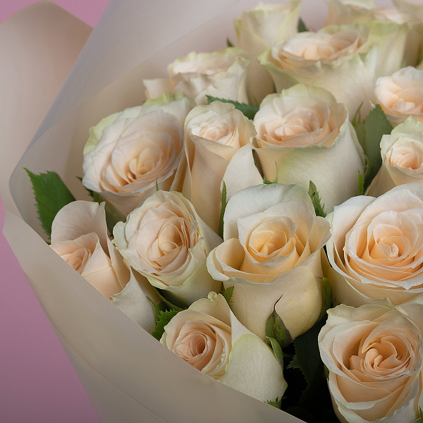 Купить Букет «35 кремовых роз Кения» в  с бесплатной доставкой: цена, фото, описание