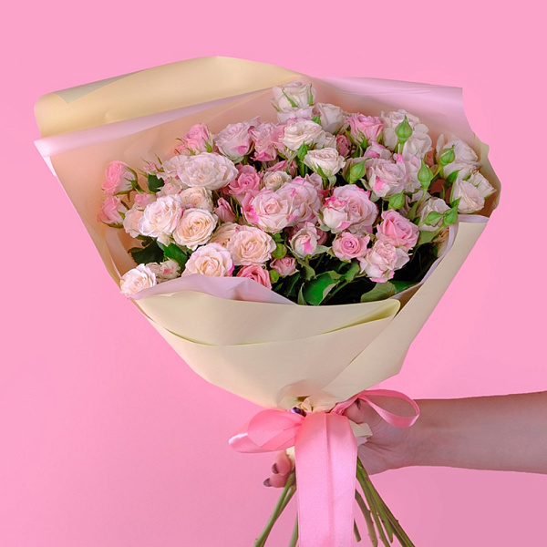 Купить Букет «15 кустовых роз микс» (Кения) в Санкт-Петербурге с бесплатной доставкой: цена, фото, описание