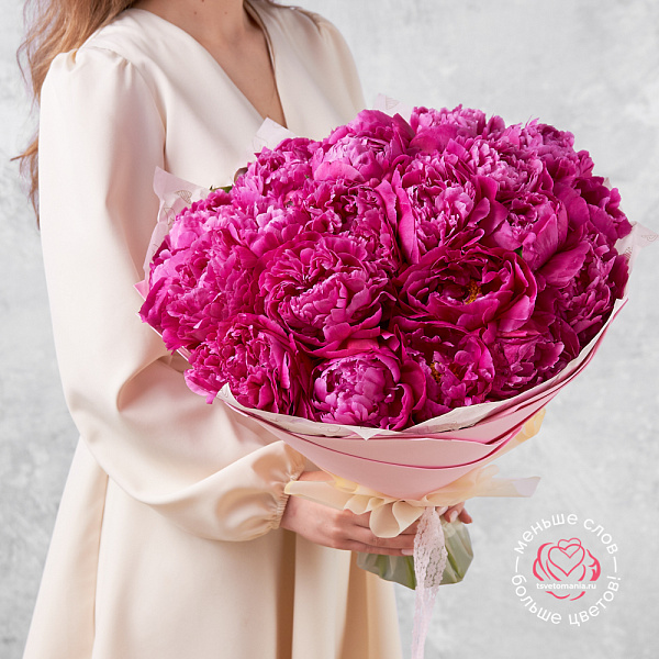 Купить Букет из 25 розовых пионов (Стандарт) в  с бесплатной доставкой: цена, фото, описание
