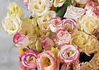 Купить Бело-розовый микс из 15 эустом в Санкт-Петербурге с бесплатной доставкой: цена, фото, описание