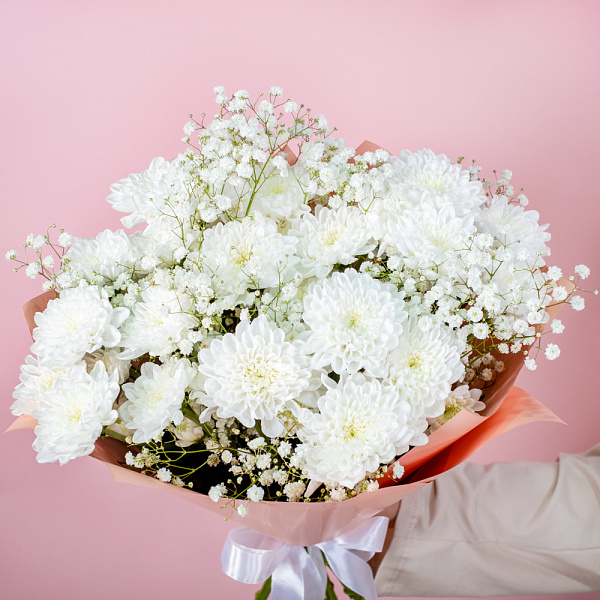 Купить Букет из хризантем и гипсофил в  с бесплатной доставкой: цена, фото, описание