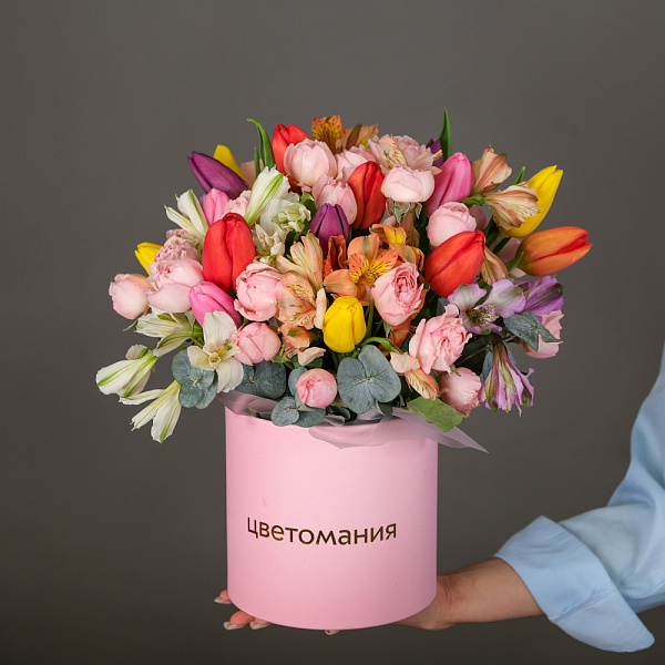 Купить Композиция в коробке «Цветущая весна» в  с бесплатной доставкой: цена, фото, описание