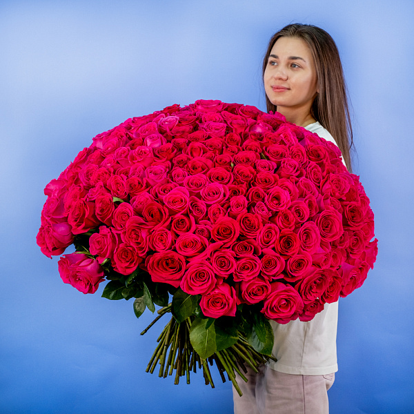Купить Букет из 200 розовых роз 70 см (Эквадор) в  с бесплатной доставкой: цена, фото, описание