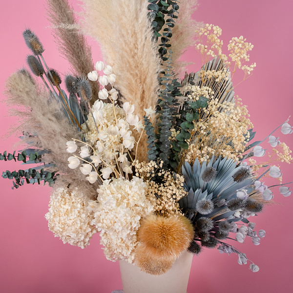 Купить Интерьерная композиция из сухоцветов «Вечность» в  с бесплатной доставкой: цена, фото, описание