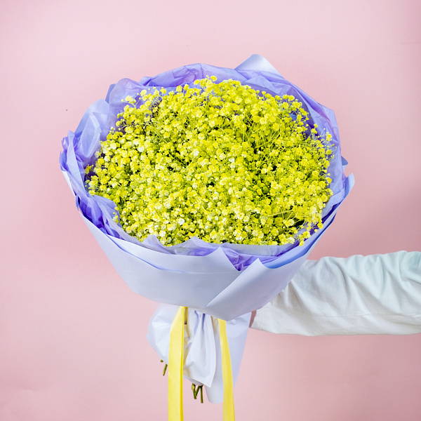 Купить Букет из желтых гипсофил в  с бесплатной доставкой: цена, фото, описание
