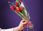 Купить Букет 7 тюльпанов микс в пленке в Санкт-Петербурге с бесплатной доставкой: цена, фото, описание