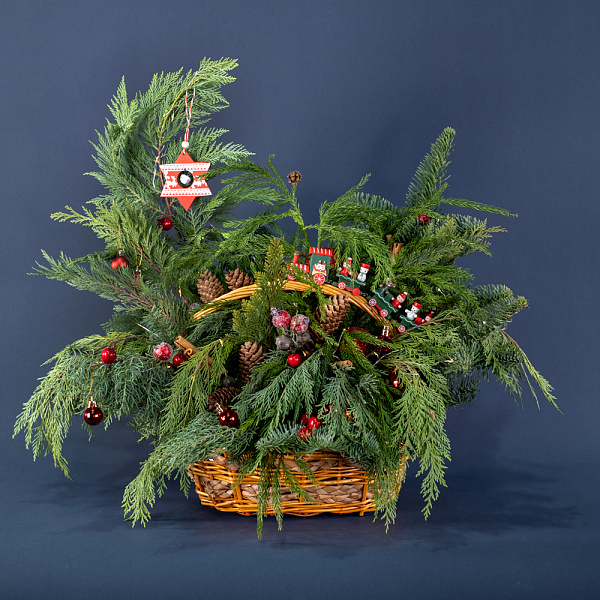 Купить Композиция «Новогоднее волшебство» в  с бесплатной доставкой: цена, фото, описание