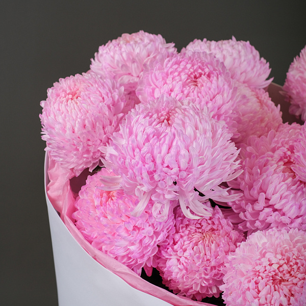 Купить Букет из 15 розовых хризантем в  с бесплатной доставкой: цена, фото, описание