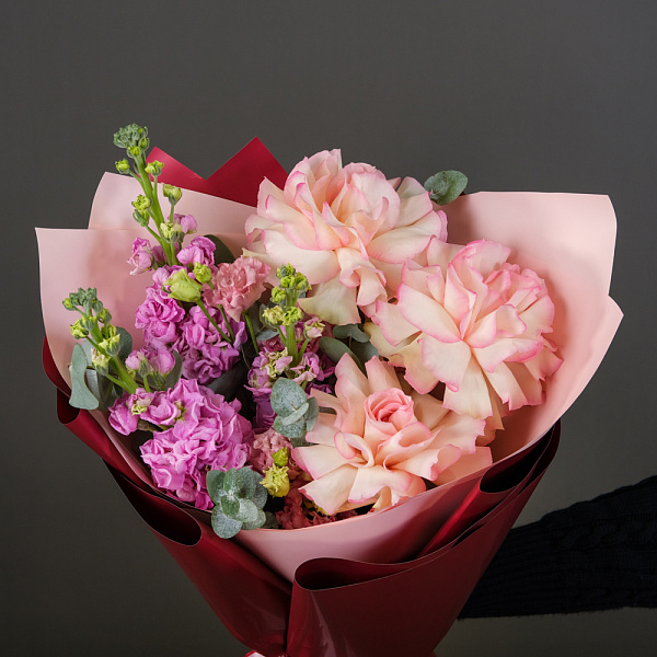 Купить Букет «Розовый сад» в  с бесплатной доставкой: цена, фото, описание