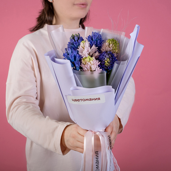 Купить Букет из 7 гиацинтов микс в  с бесплатной доставкой: цена, фото, описание
