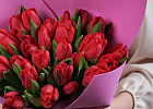 Купить Букет 25 красных тюльпанов в Санкт-Петербурге с бесплатной доставкой: цена, фото, описание