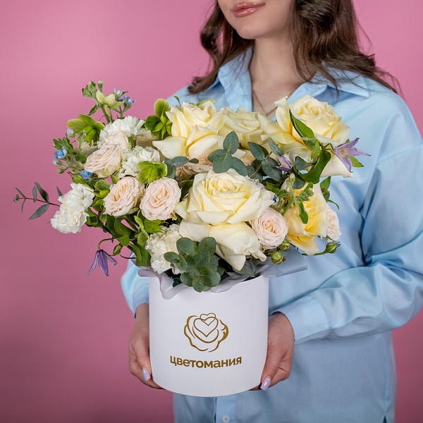 Купить Композиция в шляпной коробке «Шарм» в  с бесплатной доставкой: цена, фото, описание