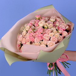 Купить Букет «35 кустовых роз микс» (Кения) в Санкт-Петербурге с бесплатной доставкой: цена, фото, описание