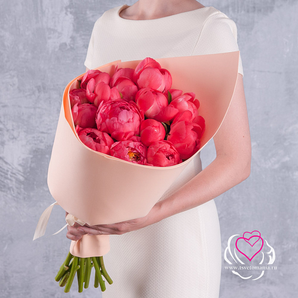 Купить Букет из 15 коралловых пионов (Стандарт) в  с бесплатной доставкой: цена, фото, описание