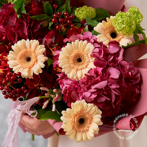 Купить Букет «Вишнёвый сок» в  с бесплатной доставкой: цена, фото, описание