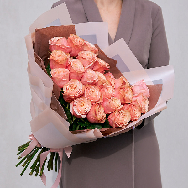 Купить Букет «Кофе с молоком» из 25 роз Кагала (Кахала) в  с бесплатной доставкой: цена, фото, описание
