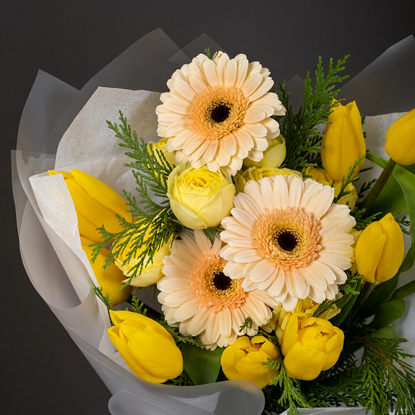 Купить Букет «Солнце в зените» в  с бесплатной доставкой: цена, фото, описание