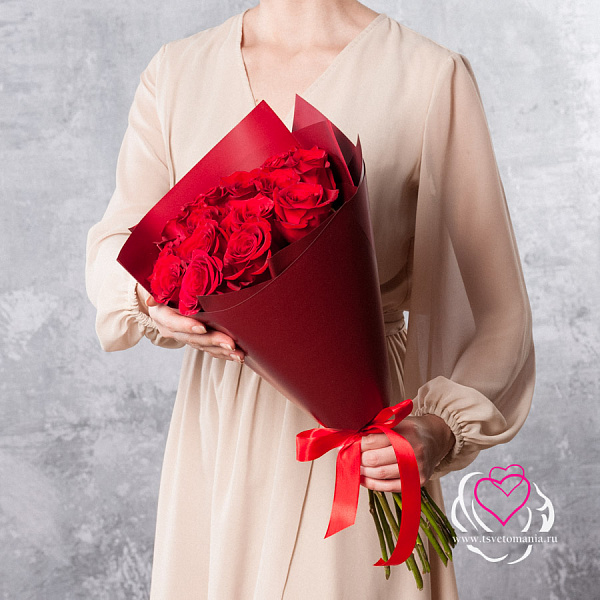 Купить Букет из 15 красных роз 60 см в упаковке (Импорт) в  с бесплатной доставкой: цена, фото, описание