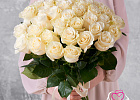 Купить Букет из 35 белых роз 50 см (Эквадор) в Санкт-Петербурге с бесплатной доставкой: цена, фото, описание