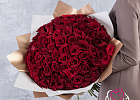 Купить Букет из 101 красной розы 40-50 см (Эквадор) в Санкт-Петербурге с бесплатной доставкой: цена, фото, описание