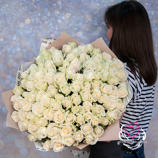 Купить Букет из 101 белой розы 60 см (Россия) в  с бесплатной доставкой: цена, фото, описание