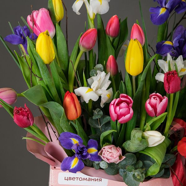 Купить Композиция в ящике «Весенний микс» в  с бесплатной доставкой: цена, фото, описание