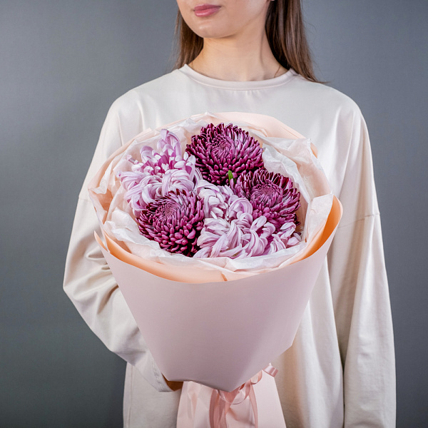 Купить Букет из 5 хризантем экстра в  с бесплатной доставкой: цена, фото, описание