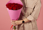 Купить Букет из 25 красных роз 50 см (Россия) в Санкт-Петербурге с бесплатной доставкой: цена, фото, описание