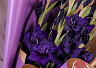 Купить Букет из 7 фиолетовых гладиолусов в Санкт-Петербурге с бесплатной доставкой: цена, фото, описание