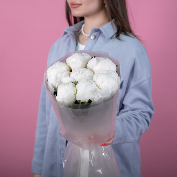 Купить Букет из 7 белых пионов (Премиум) в  с бесплатной доставкой: цена, фото, описание