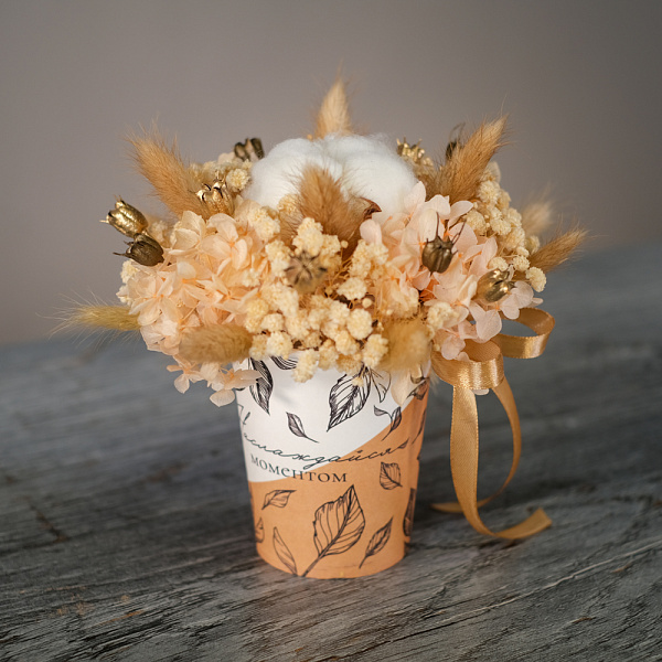 Купить Композиция из сухоцветов «Безмятежность» в  с бесплатной доставкой: цена, фото, описание