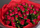 Купить Букет из 9 красных кустовых роз в  с бесплатной доставкой: цена, фото, описание