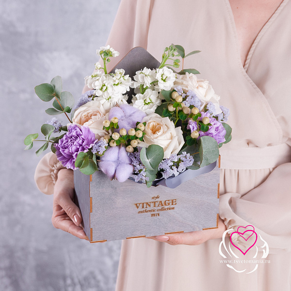 Купить Конвертик в деревянном ящике «Цветочная симфония» в  с бесплатной доставкой: цена, фото, описание