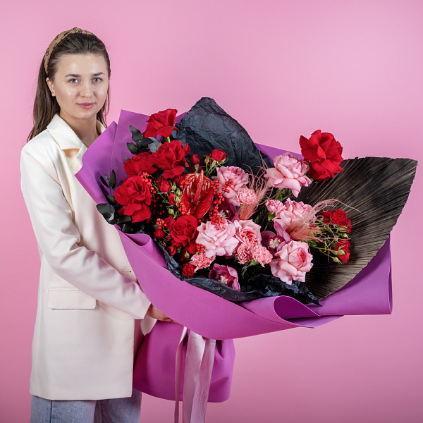 Купить Букет «Эмоции любви» в  с бесплатной доставкой: цена, фото, описание